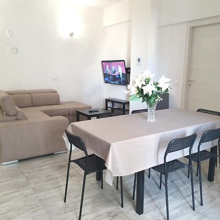 Savannah Charme Apartment Специя Экстерьер фото